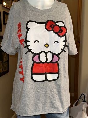 Hello Kitty Gray Tee with Red and Pink Graphic Women’s